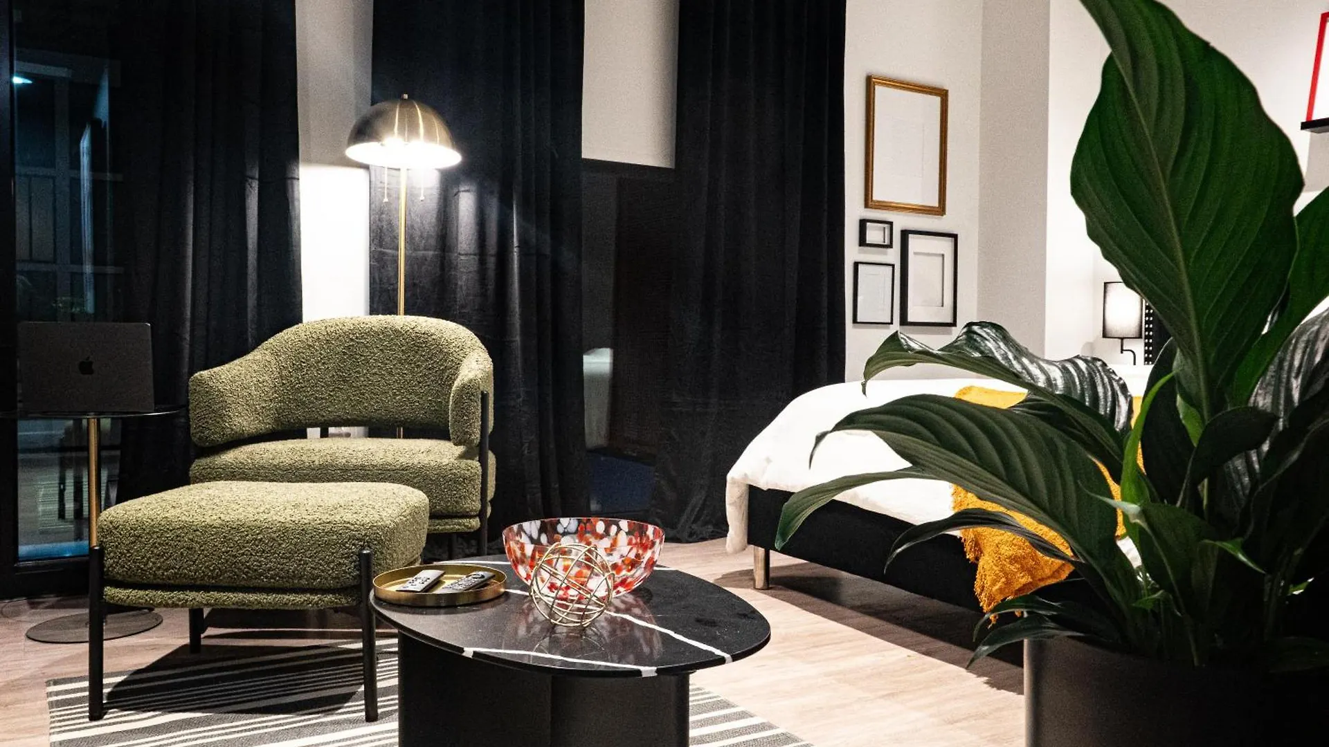 Ybor City Pool View King Suite 탬파 아파트